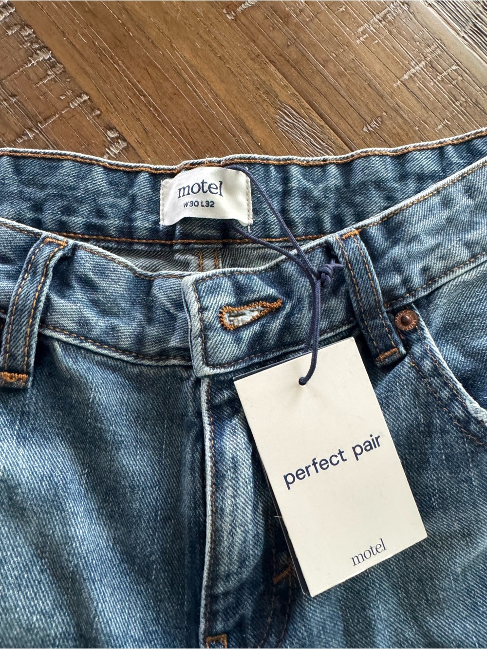 Motel Rocks Low Rise Roomy Jeans In Fade Blue - Picture 4 of 5